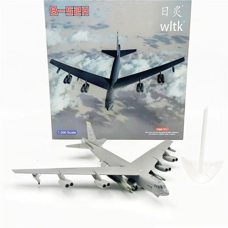 B-52H (Deluxe Edition), 1:200, WK20007 - Military Aircraft - BB Hobby Models Hub